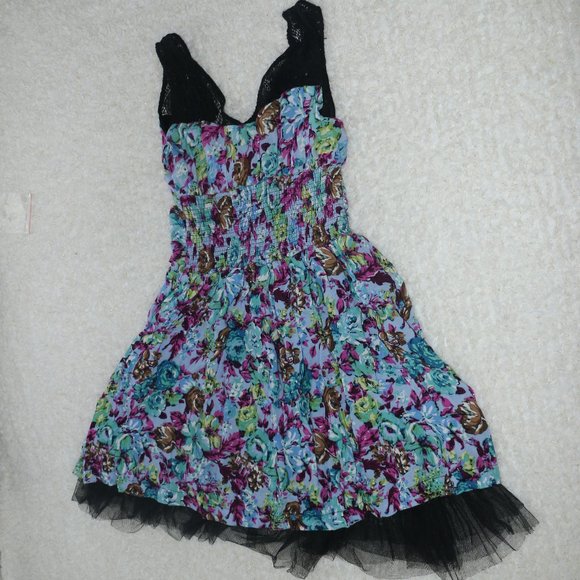 SAPA Floral Dress - Picture 2 of 10
